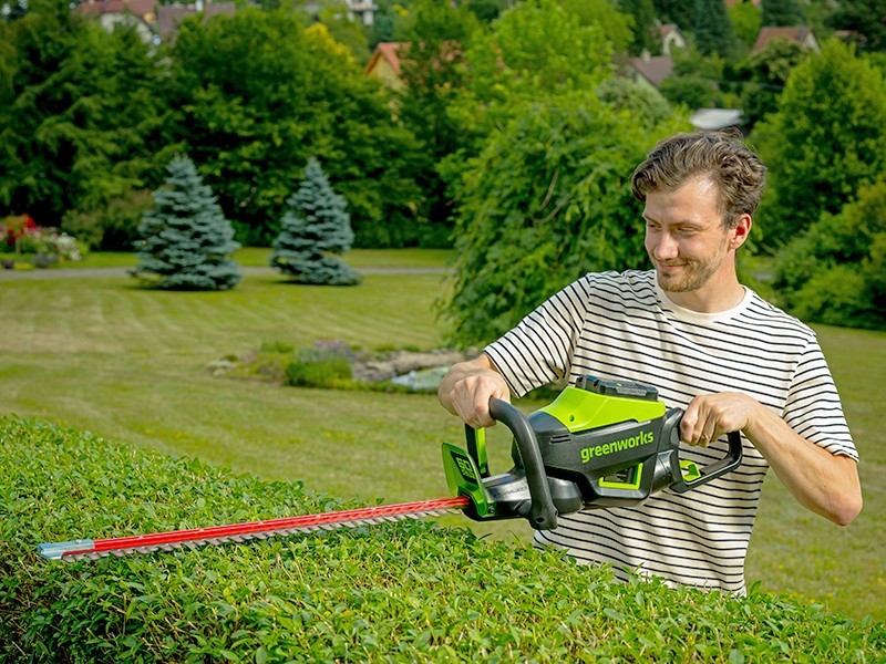 AKU plotové nožnice Greenworks GD60HT66 60V - foto 15 AKU plotové nožnice Greenworks GD60HT66 60V - foto 15