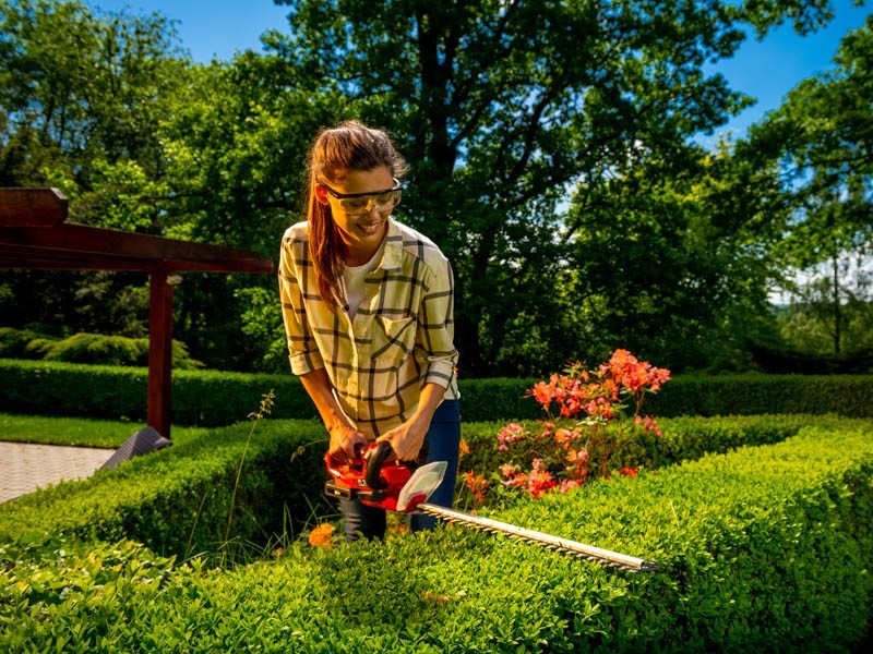AKU plotové nůžky LEVITA HT56 20V - foto 18
