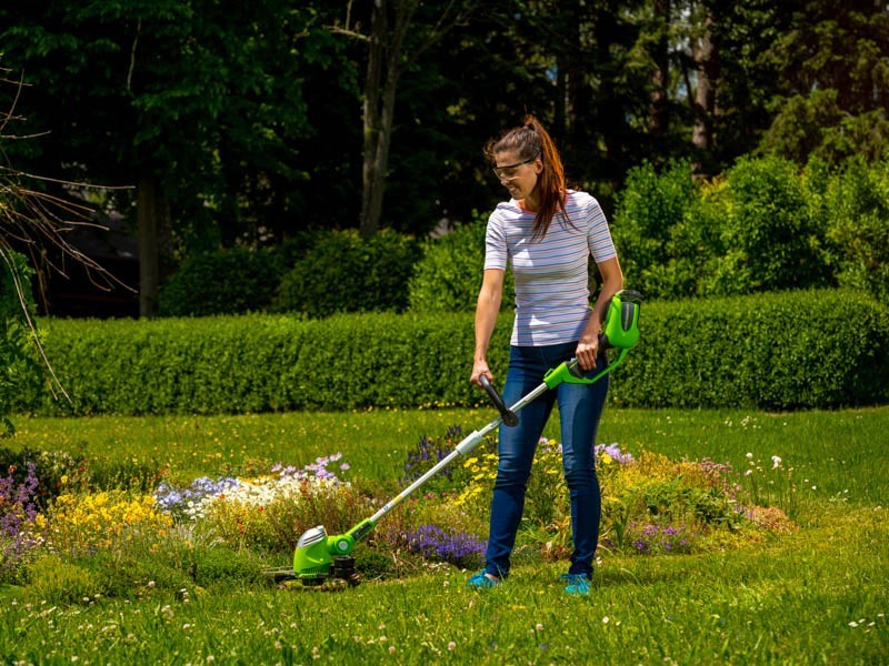 Aku strunová sekačka Greenworks G40LT30 40V - foto 11 Aku strunová sekačka Greenworks G40LT30 40V - foto 11