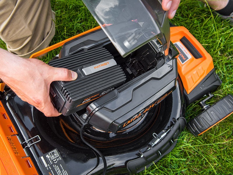 Aku rotačná kosačka Patriot LM46 40V - foto 18 Aku rotačná kosačka Patriot LM46 40V - foto 18