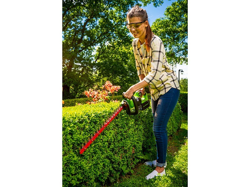 Aku plotové nůžky Greenworks G40HT61 40V - foto 20