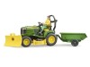 Bruder 62104 - bworld Záhradný traktor John Deere s vozíkom a figúrkou - foto2